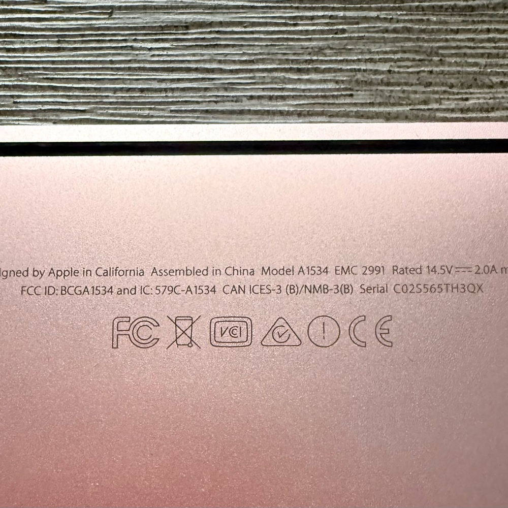 Apple MacBook - Rose Pink - Picture 6 of 13